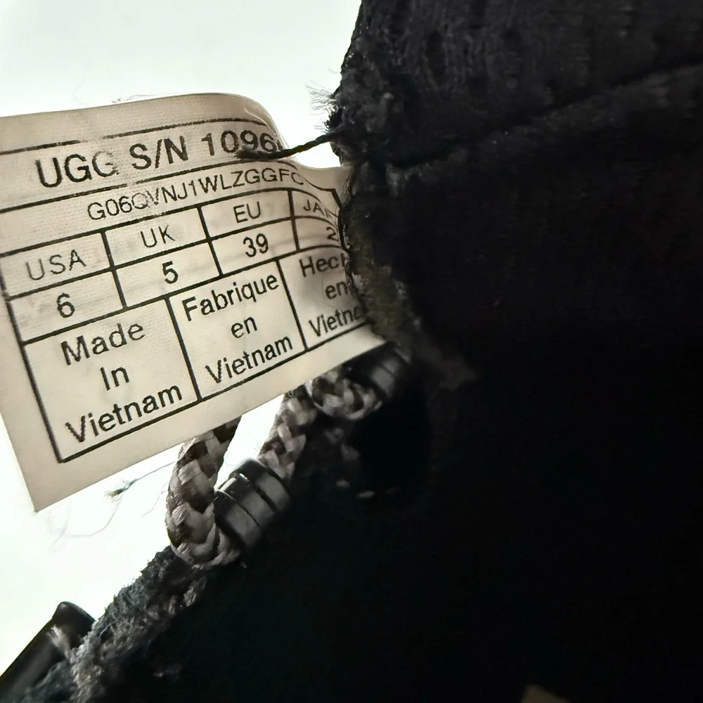 UGG Kids Black Suede Lace-Up Winter Boots